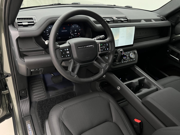 Land Rover Defender 110 D300 X-DYNAMIC SE AWD AUT 3.0 d Dynamic SE