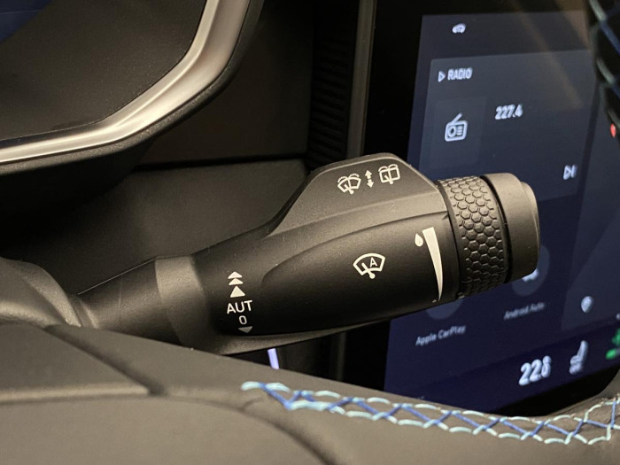 Lynk & Co 01 PHEV DCT AUT 1.maj