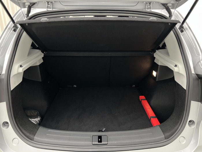 MG ZS 1.5 ESSENTIAL PLUS CZ 1.maj.