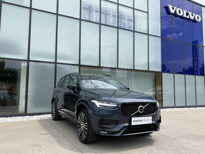 Volvo XC90 B5 AWD R-DESIGN 7MÍSTNÁ Aut