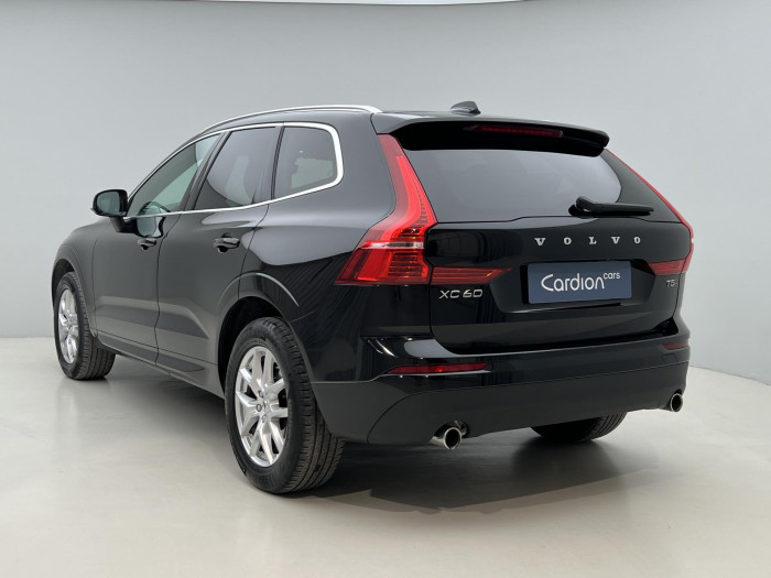 Volvo XC60 T5 AWD MOMENTUM PRO AUT CZ 2.0 Momentum