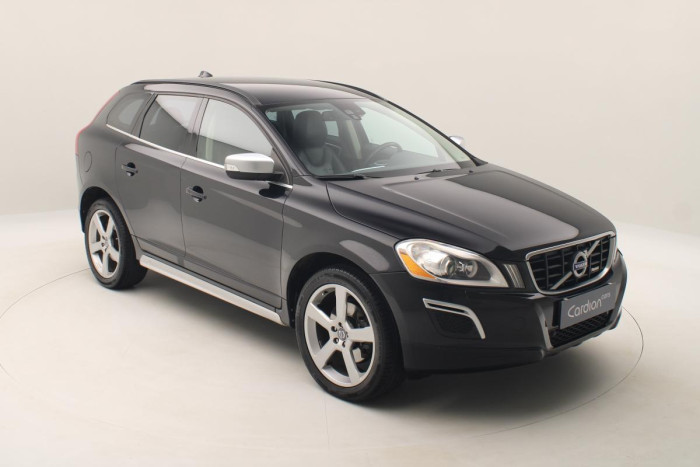 Volvo XC60 D5 AWD R-DESIGN REZERVACE 2.4 d