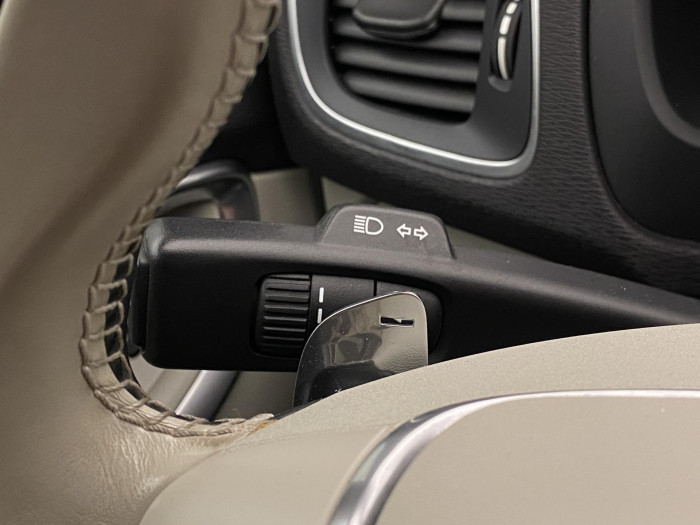 Volvo V40 D3 MOMENTUM AUT 2.0 d Momentum