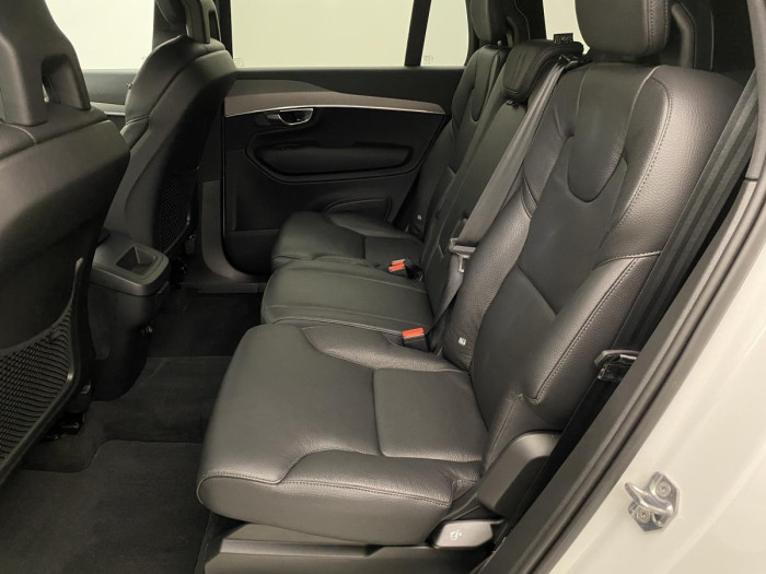 Volvo XC90 B5 AWD MOMENTUM REZERVACE 2.0 Momentum