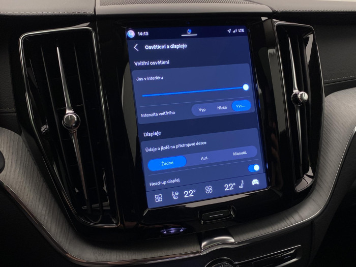 Volvo XC60 T8 AWD PLUG-IN DARK ULTRA CZ