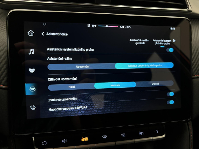 MG ZS 1.5 ESSENTIAL PLUS CZ