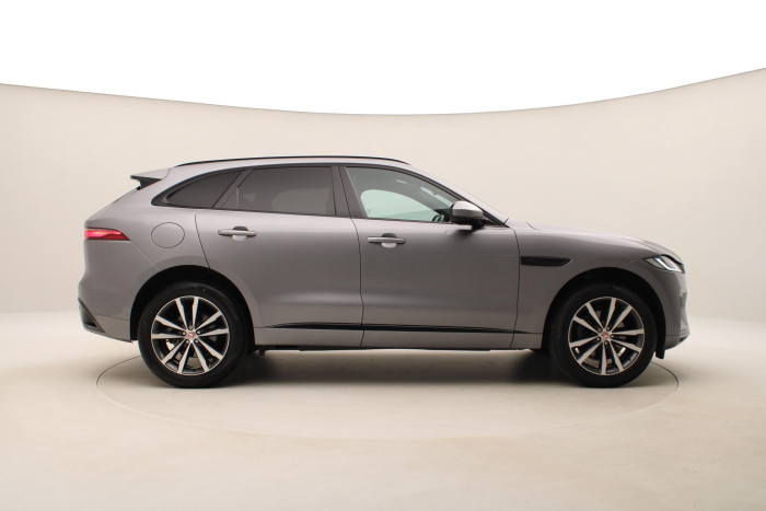 Jaguar F-Pace D200 AWD R-DYNAMIC  REZERVACE 2.0 d Dynamic