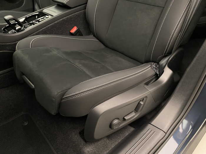 Volvo XC40 B3 AUT PLUS BLACK EDITION