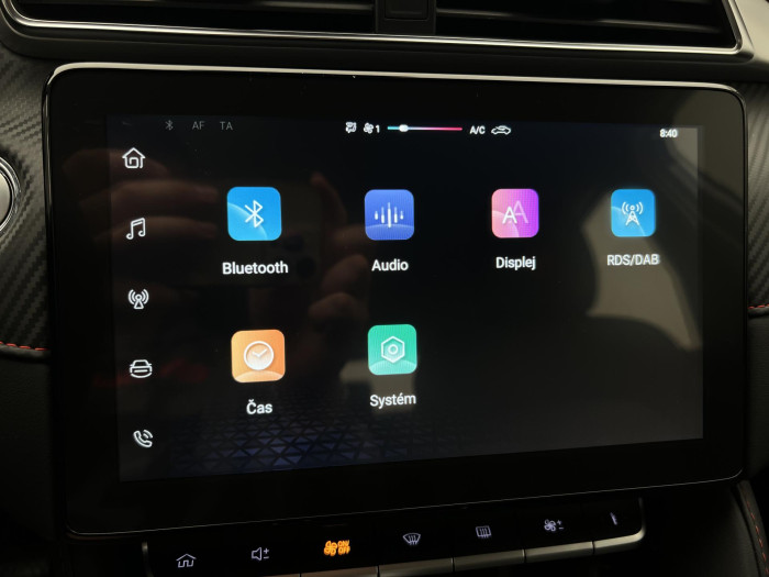 MG ZS 1.0T EXCLUSIVE AUT CZ 1.maj. 1.0 Exclusive