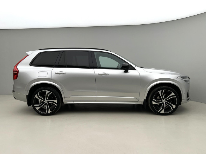 Volvo XC90 B5 AWD R-DESIGN 7MÍSTNÁ AUT