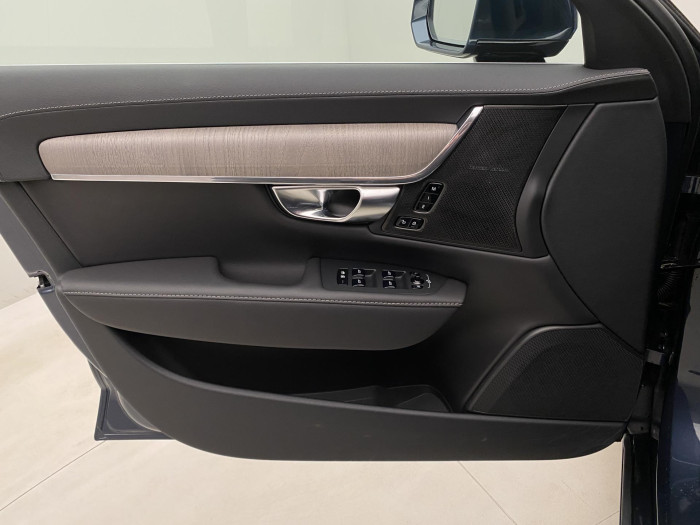 Volvo S90 B5 AWD ULTIMATE BRIGHT 1.maj