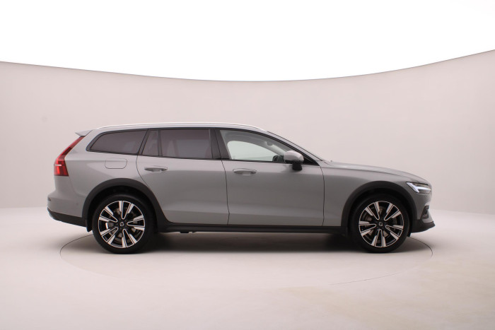 Volvo V60 CC B5 AWD BRIGHT PLUS AUT