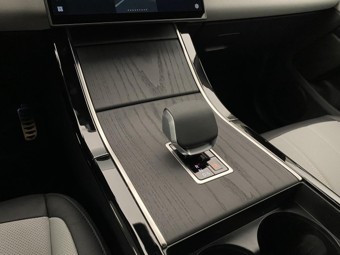 Land Rover Range Rover Evoque D200 R-DYNAMIC SE  AWD AUT 2.0 d Dynamic SE