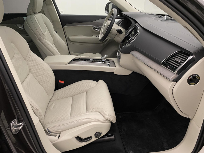 Volvo XC90 B5 AWD BRIGHT ULTRA REZERVACE