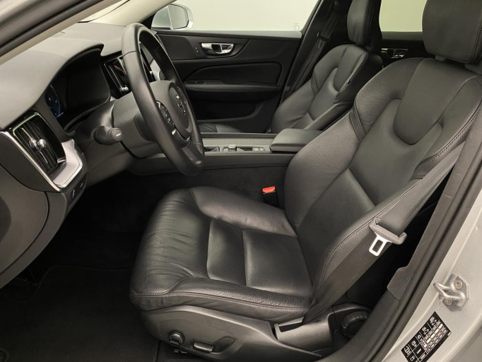 Volvo V60 D3 MOMENTUM REZERVACE 2.0 d Momentum