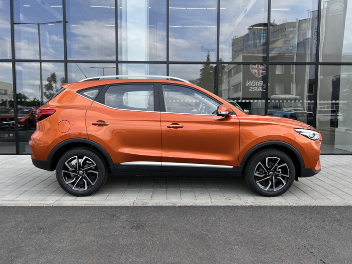 MG ZS ELEGANCE - ZIMNÍ PNEU ZDARMA* 1.0 Elegance