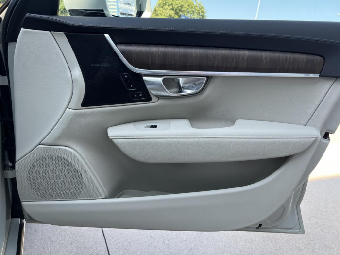 Volvo V90 B6 AWD INSCRIPTION Aut 1.maj.