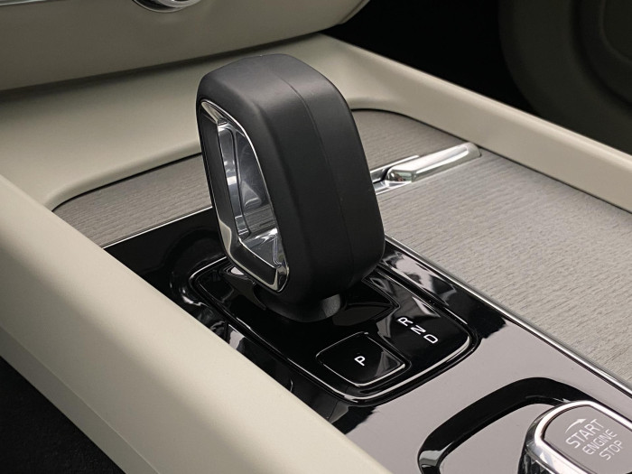 Volvo V60 CC B4 AWD BRIGHT PLUS AUT CZ