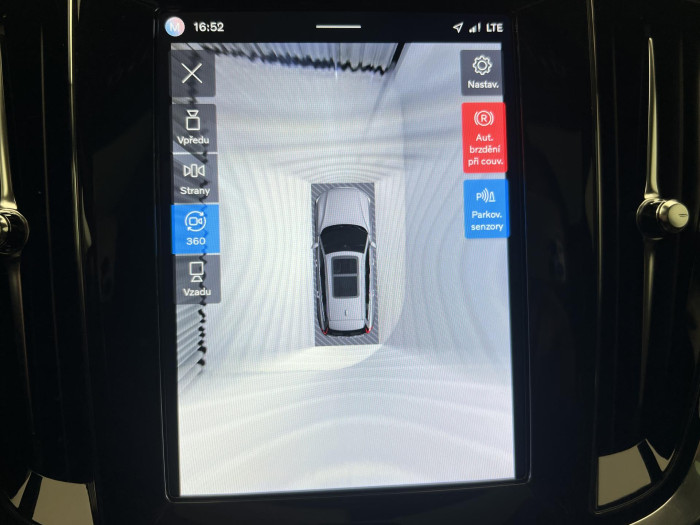 Volvo V60 B4 PLUS DARK AUT 1.maj.