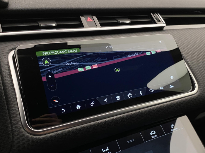 Land Rover Range Rover Velar D300 AWD S R-DYNAMIC REZERVACE 3.0 d Dynamic