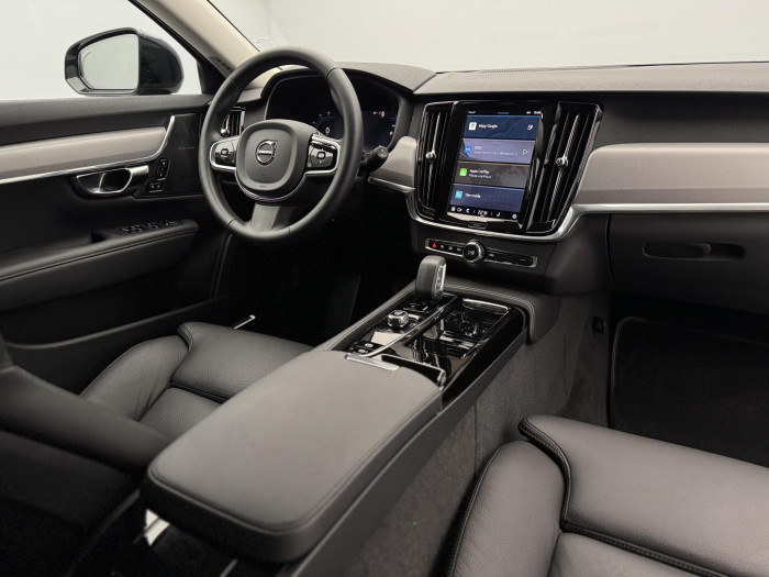 Volvo V90 T6 AWD RECHARGE PLUS DARK AUT