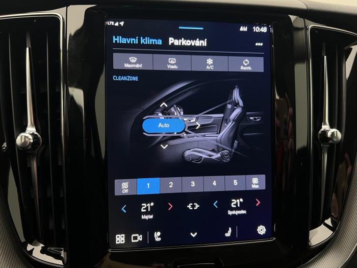 Volvo XC60 T6 AWD RECHARGE PLUS DARK AUT