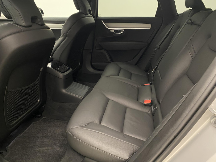 Volvo V90 T6 AWD RECHARGE DARK PLUS