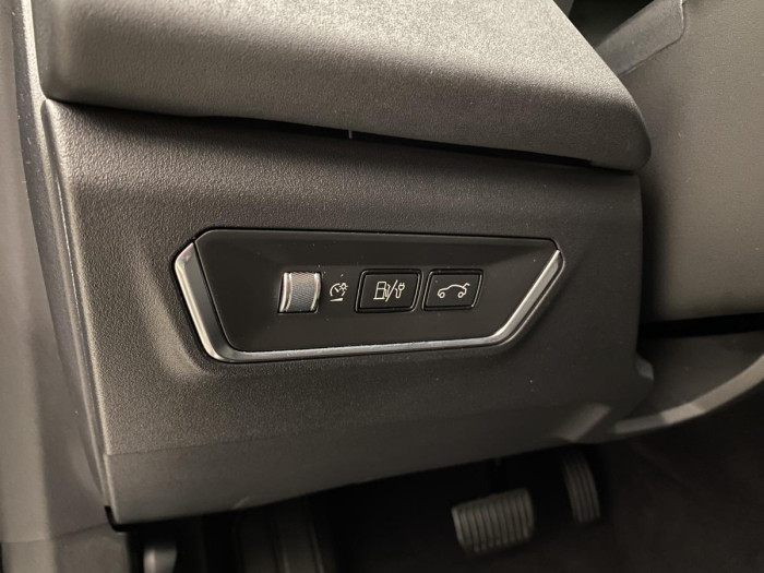 Lynk & Co 01 PHEV DCT AUT REZERVACE