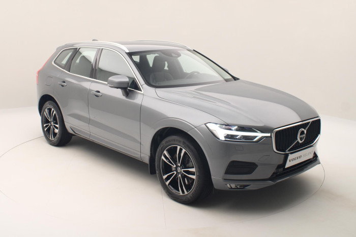 Volvo XC60 B4 AWD MOMENTUM AUT 2.0 Momentum