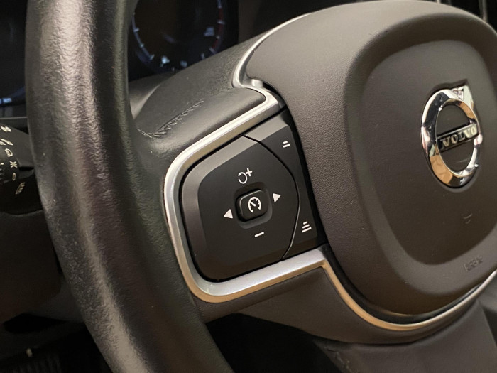 Volvo XC60 T5 AWD MOMENTUM AUT CZ 2.0 Momentum