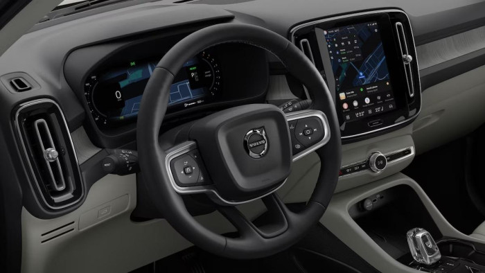 Volvo XC40 B4 AUT DARK ULTRA