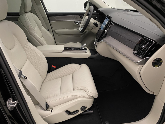 Volvo XC90 T8 AWD RECHARGE BRIGHT PLUS 7m