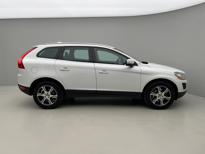 Volvo XC60 D3 AWD SUMMUM AUT CZ 2.4 d Summum
