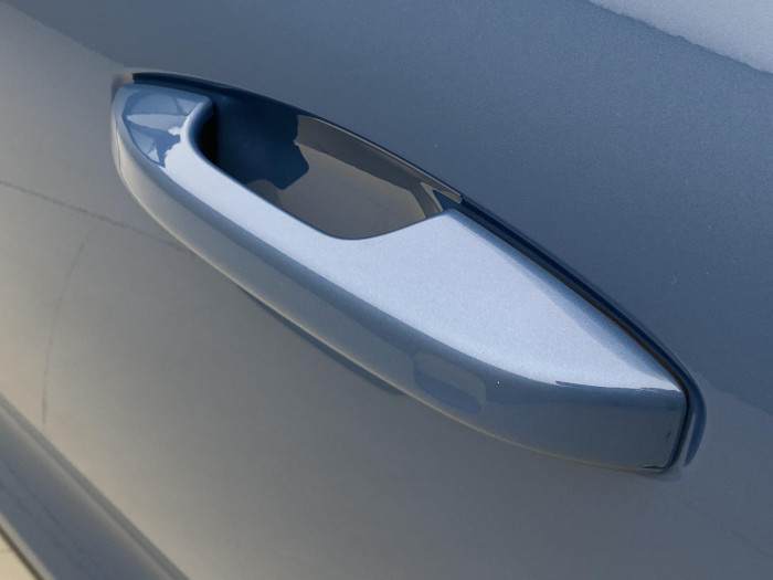 Volvo XC40 B3 DARK ULTRA AUT CZ