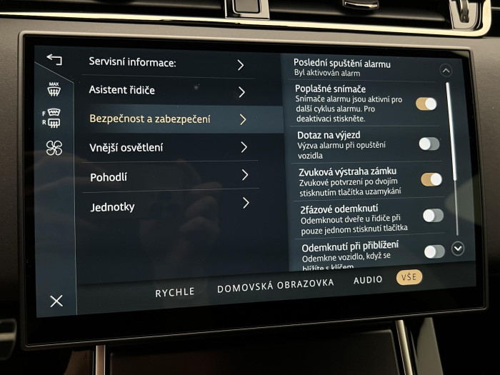 Land Rover Range Rover Evoque D200 DYNAMIC SE AWD Aut 2.0 d Dynamic SE