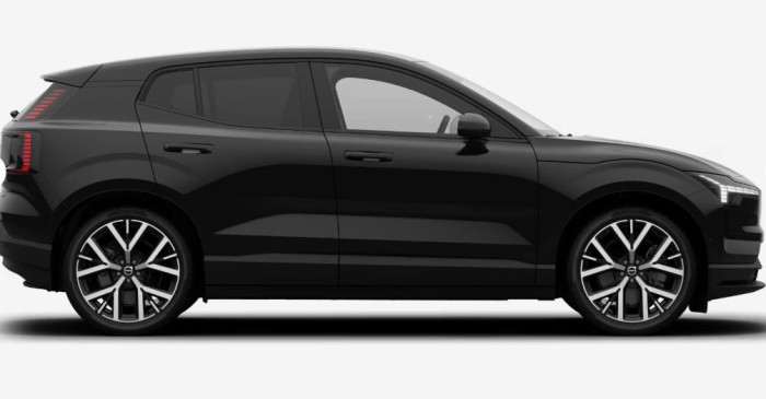 Volvo EX30 P8 AWD electric ULTRA BLACK