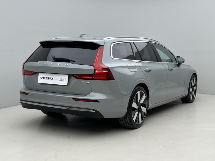 Volvo V60 T6 AWD RECHARGE ULTRA BRIGHT