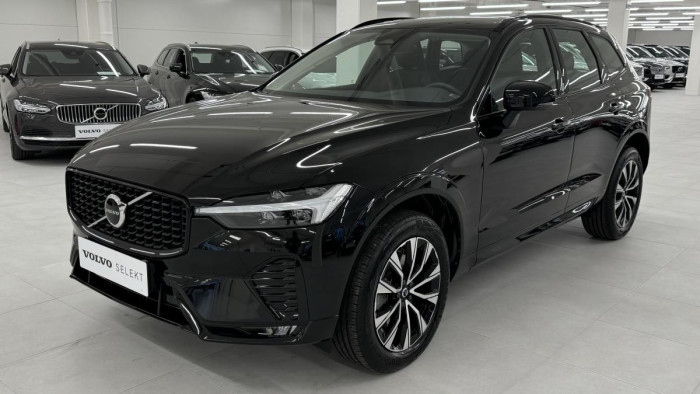Volvo XC60 B4 AWD PLUS DARK REZERVACE 2.0 Plus