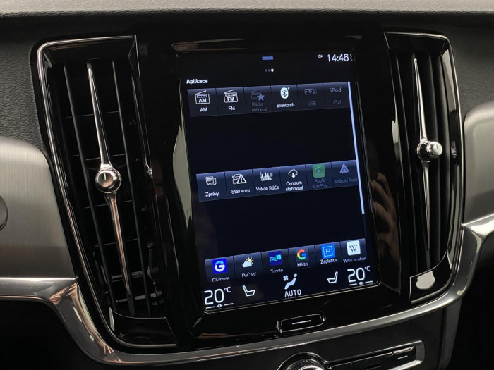 Volvo V90 D4 AWD MOMENTUM REZERVACE 2.0 d Momentum