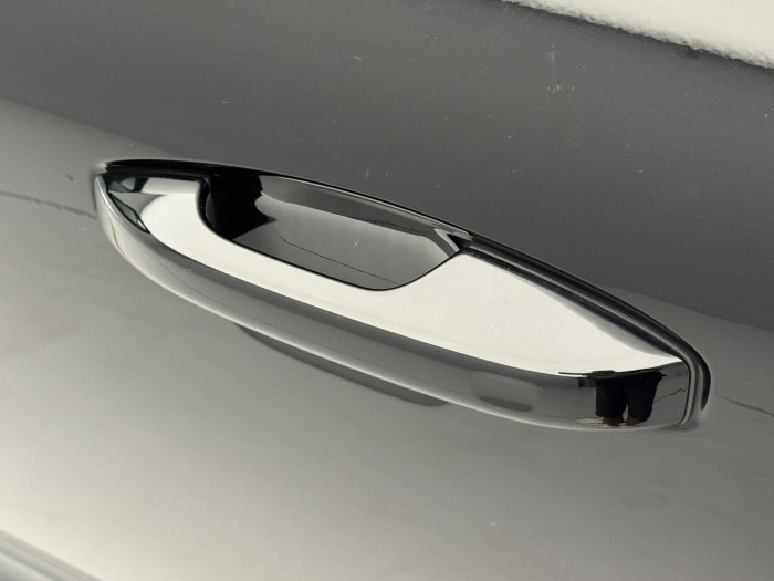 Volvo XC40 T2 MOMENTUM PRO REZERVACE 1.5 Momentum