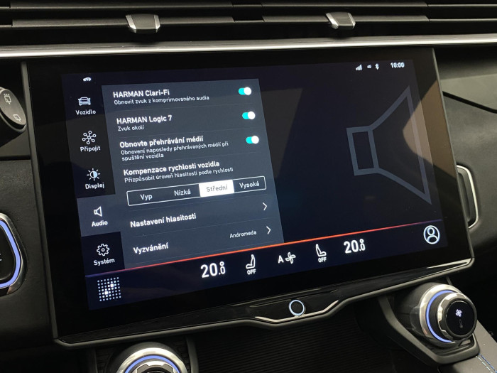 Lynk & Co 01 MORE PHEV