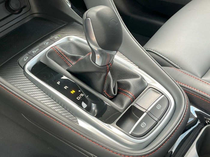 MG ZS EXCLUSIVE AUT. SKLADEM 1.0 Exclusive