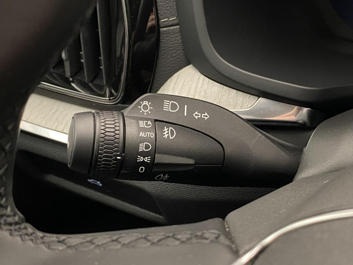 Volvo V60 CC B5 AWD BRIGHT REZERVACE 2.0 CC CC