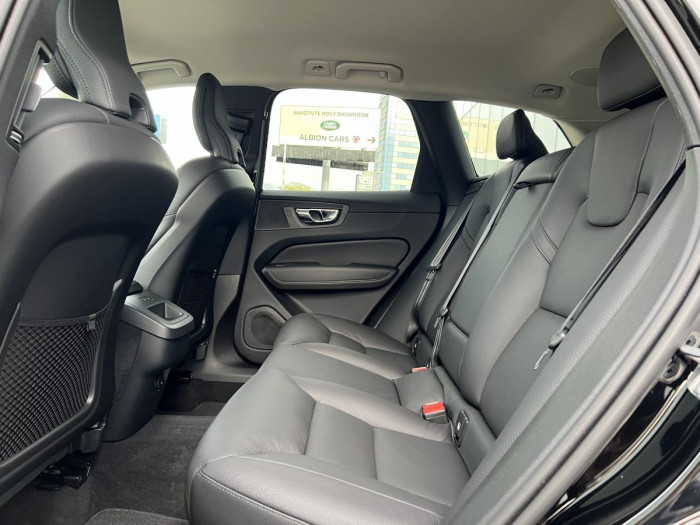 Volvo XC60 B4 AWD DARK PLUS Aut 1.maj. 2.0 Plus