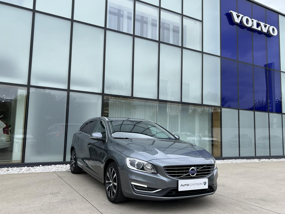 Volvo V60 D4 SUMMUM 1.maj. 2.0 d Summum