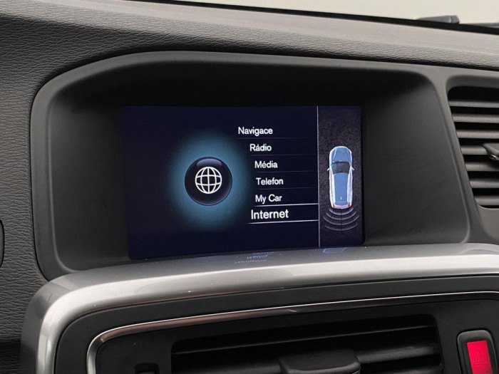 Volvo V60 D2 NAVIGACE 1.maj. REZERVACE 2.0 d
