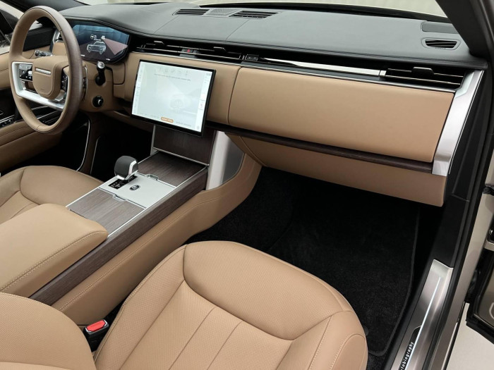 Land Rover Range Rover P460e AUTOBIOGRAPHY