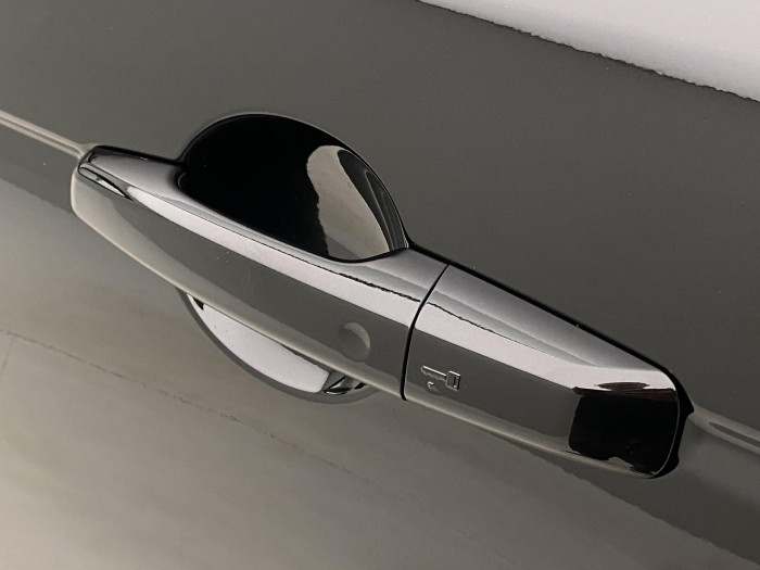 Land Rover Discovery Sport D200 DYNAMIC SE AWD REZERVACE 2.0 d Dynamic SE