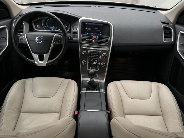 Volvo XC60 D4 AWD SUMMUM 2.4 d Summum