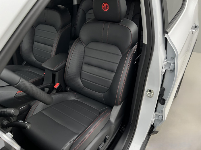 MG ZS EMOTION PLUS 1.5DVVT MAN